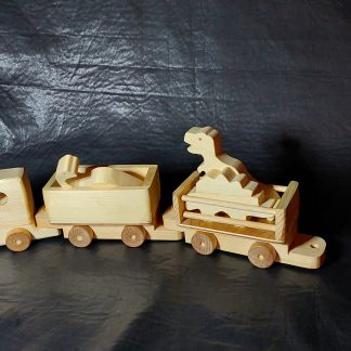 Train with 3 Cars and Animals
